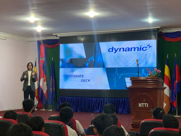 Dynamic Group News